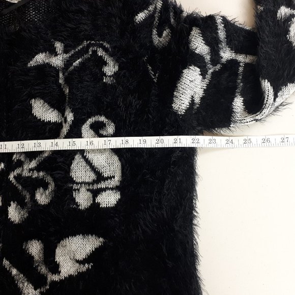 Cleo Black White Eyelash Knit Cardigan - Picture 6 of 15